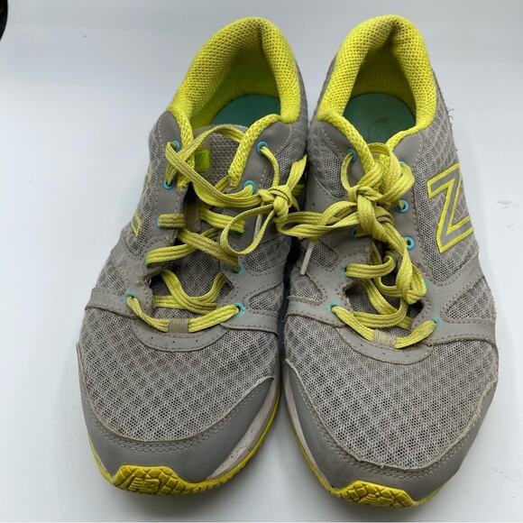 New Balance Grey & Yellow Running Shoes Sneakers 10 - Picture 8 of 9